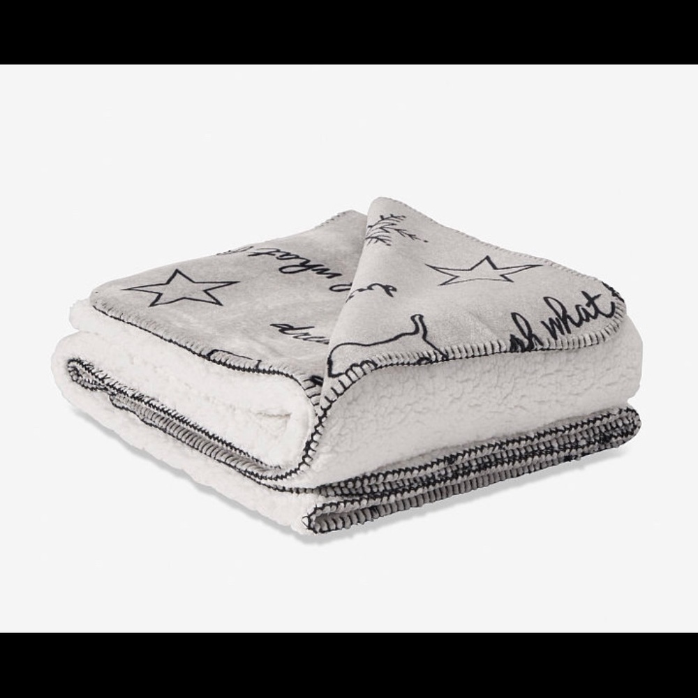 SOLD LOCALLY NIP VS PINK Sherpa Blanket,